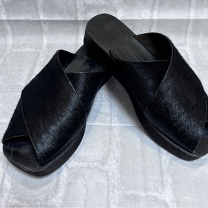 Dolce Vita CAPRI  Black Calf Hair Low Platform Slide Sandals SZ 7.5